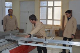 Tatvan’daki Öğrenciler Mobilya Tasarımı ve Mobilya Üretimi Yapıyor