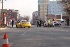 Tatvan’daki sokaklar sessizliğe büründü