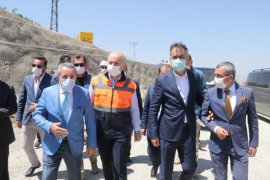Ulaştırma ve Altyapı Bakanı Adil Karaismailoğlu, Bitlis ve Tatvan’daki projeleri inceledi