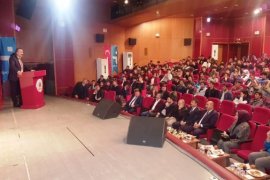 Ahlat’ta meslek tanıtım ve kariyer günü etkinliği yapıldı