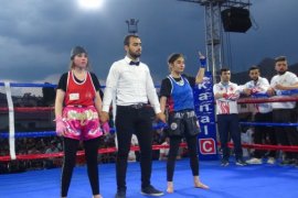 Bitlis’te Uluslararası Muaythai Galası düzenlendi