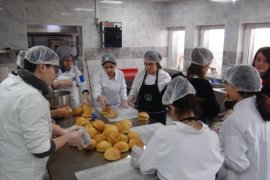 Tatvan’daki Anaokulu Öğrencileri İçin Ücretsiz Yemek Üretimine Başlandı