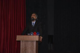 Bitlis’te ‘Uluslararası İlişkiler Zirvesi’ Konulu Panel Düzenlendi