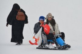 Bitlis'te ‘Kayak Şenliği’ Düzenlendi