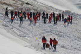 Bitlis’te Kapsamlı Bir Şekilde Çığ Tatbikatı Yapıldı