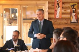 Belediye Başkan Adayı Fettah Aksoy Gazetecilerle Biraraya Geldi