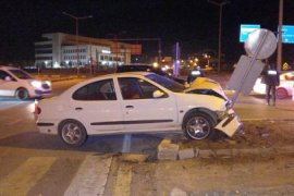 Tatvan’da Maddi Hasarlı Trafik Kazası