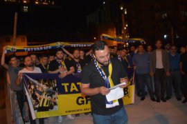 Tatvan Genç Fenerbahçeliler, Emine Bulut cinayetine tepki gösterdi