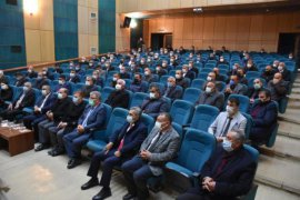 Kaymakamı Erdemir ve Başkan Geylani’nin Katılımıyla Muhtarlar Toplantısı Yapıldı