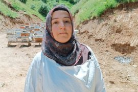 Bitlisli Kadınlar 7 Kovanla Başladıkları Arıcılıkta 100 Kovana Ulaştı