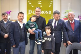 Tatvan’da D Diamond Satış Mağazası Açıldı