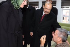 Aile ve Sosyal Politikalar Bakanı Kaya Bitlis'te