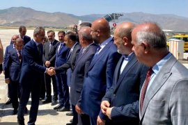 Milli Eğitim Bakanı Mahmut Özer Bitlis’te Bir Dizi Ziyaretlerde Bulundu