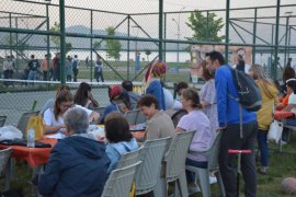 Tatvan Sahilinde 'Tenis Turnuvası' Yapıldı