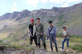 Bitlis Belediyesi Nemrut'ta Tiyatro ve Müzik Etkinliği Düzenledi