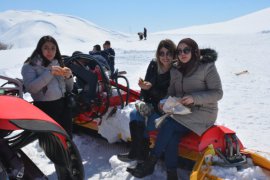 BEÜ Tarafından Kampüste ‘Kar Festivali’ Düzenlendi