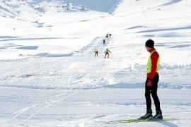 Bitlis’te Kayaklı Koşu Yarışması düzenlendi