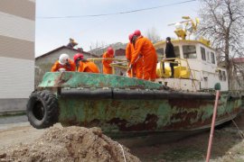 Okul Bahçesindeki Teknede Uygulamalı Eğitim