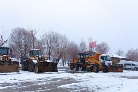 Tatvan'da Kar Yağışı