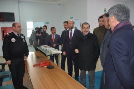 Tatvan’da 3 sağlık merkezi ve 1 acil istasyonu açılışı yapıldı