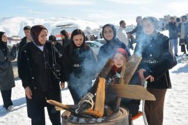Bitlis Eren Üniversitesi'nde '5. Kar Festivali' Düzenlendi