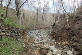 Bitlis'te yeni yollar yapılıyor