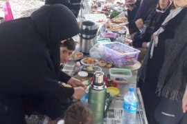 Tatvanlı kadınlar Hasankeyf'i gezdi