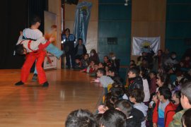 Tatvan’daki Çocuklar Yarıyıl Tatilini Eğlenerek Değerlendiriyor