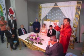Belediye Başkanı Fettah Aksoy’un oğlu dünya evine girdi