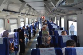 Tatvan ADEM Kursiyerleri ve Çocuklara Yönelik Trenle Yolculuk Etkinliği