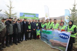 Bitlis’te Binlerce Fidan Toprakla Buluştu