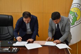 Tatvan Belediyesi İle İlçe Milli Eğitim Müdürlüğü Arasında İş Birliği Protokolü İmzalandı