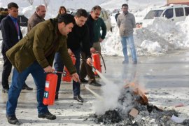 Tatvan Devlet Hastanesi’nde Yangın Söndürme Tatbikatı gerçekleştirildi