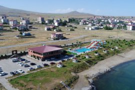 Tatvan’daki Aqua Park Hizmete Açıldı