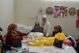 Adilcevaz’da kadınlara yönelik açılan kurslara yoğun ilgi