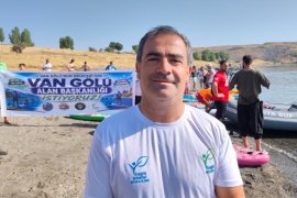 Aktivistler ile Doğaseverler ‘Van Gölü Alan Başkanlığı’ Kurulmasını İstiyor