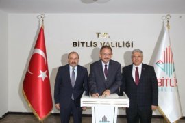 Çevre ve Şehircilik Bakanı Mehmet Özhaseki Bitlis'te