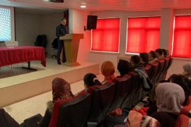 Aday öğretmenler için Tatvan’da eğitim semineri düzenlendi