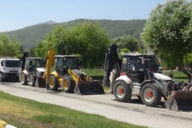 Van Gölü’nün Tatvan Sahilinde Dip Temizliği Çalışmaları Başlatıldı