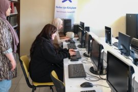 Bitlisli Kadınlar Hazırladıkları Ürünleri Satarak Aile Bütçelerine Katkı Sağlıyor