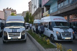 Minibüsçüler, çocuk istismarı ve çocuk cinayetleri olaylarına tepki gösterdi