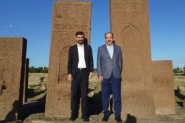 Konya Belediye Başkanı Altay Bitlis Belediyesi’ni Ziyaret Etti