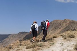 Nemrut Kalderası’nda Çanak Yürüyüşü Düzenlendi