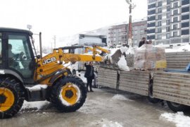 Tatvan’dan Deprem Bölgesine Yardım Eli