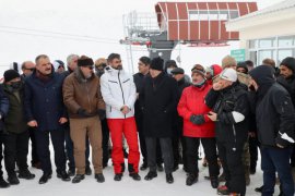 Bitlis Eren Üniversitesi Kayak Merkezi Hizmete Açıldı