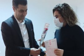 Öz Sağlık-İş Sendikası Bitlis Şubesi Kadın Üyelerinin Gününü Kutladı
