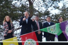 DEM Parti Eş Genel Başkanı Bakırhan, Tatvan'da ‘Halk Buluşması’ Programına Katıldı