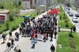 Bitlis’te Gençlik Festivali ve Kitap Fuarı Başladı