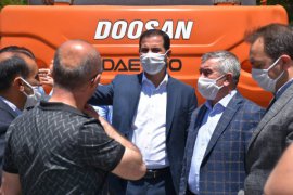 Tatvan’daki Cumhuriyet Caddesi’nin Altyapı Çalışmalarına Başlandı