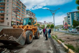 Bitlis Belediyesi Çalışıyor Kentin Çehresi Değişiyor